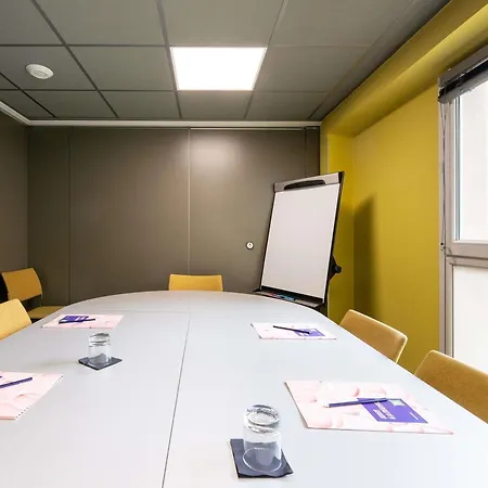 Ibis Styles Centre Confluence