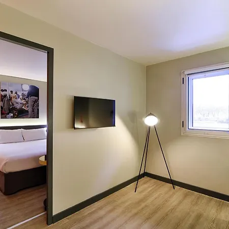 Ibis Styles Centre Confluence 3*