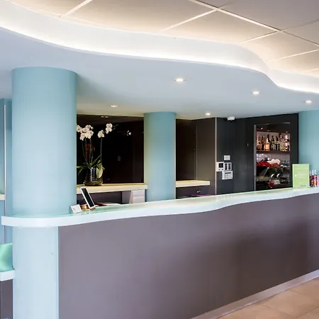 Hotel Ibis Styles Centre Confluence 3*