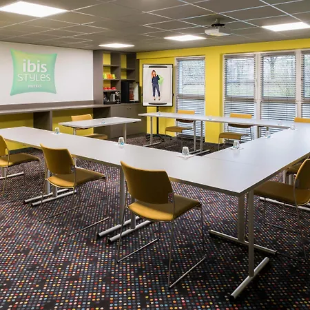 Hotel Ibis Styles Centre Confluence 3*
