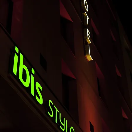 Ibis Styles Centre Confluence Hotel