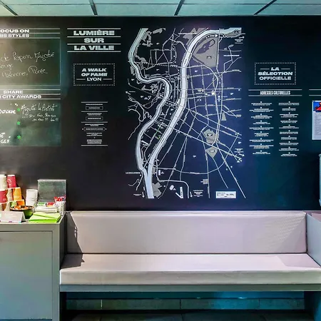 Ibis Styles Centre Confluence Otel 3*