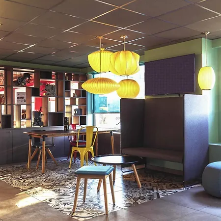 Ibis Styles Centre Confluence מלון ליון
