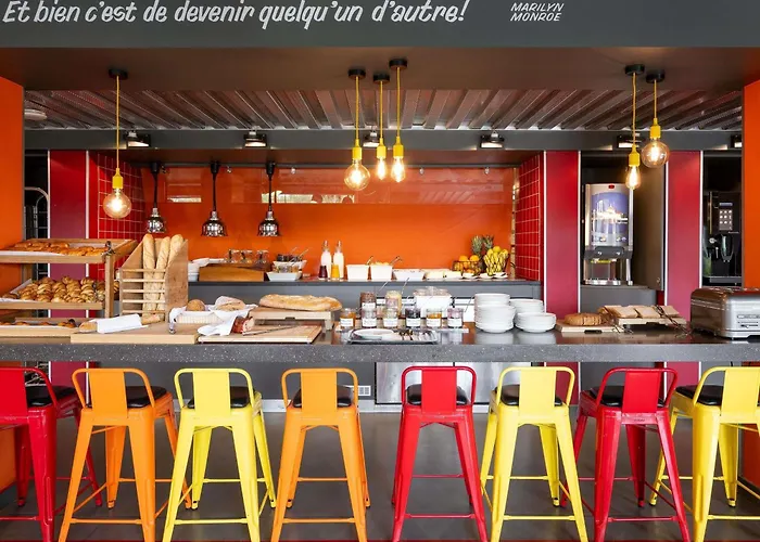 Otel Ibis Styles Centre Confluence 3*