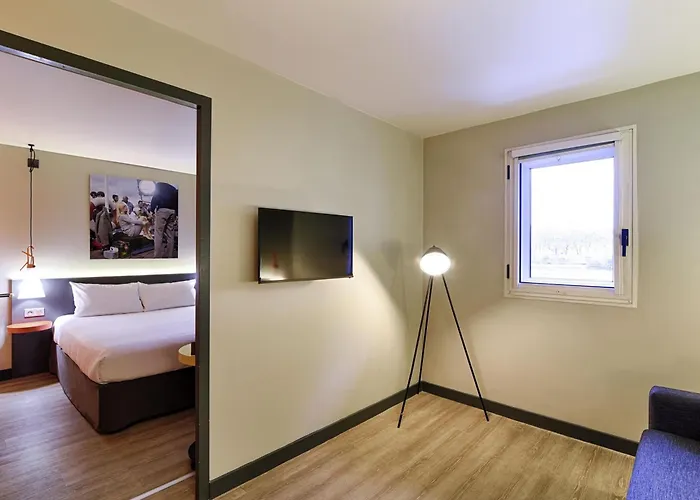 Ibis Styles Centre Confluence 3*