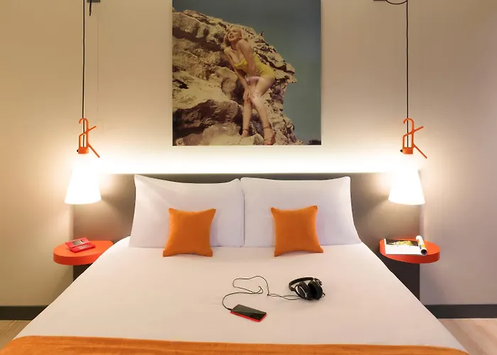 Otel Ibis Styles Centre Confluence 3*