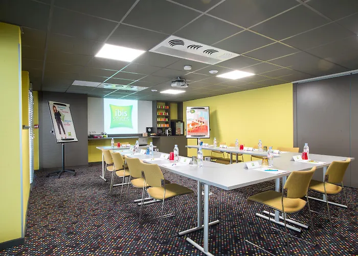 Ibis Styles Centre Confluence 3*