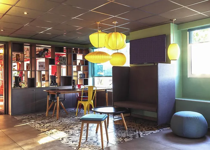 Ibis Styles Centre Confluence Otel