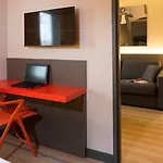 Otel Ibis Styles Centre Confluence 3*