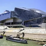 Ibis Styles Centre Confluence Otel Lyon