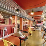 Ibis Styles Centre Confluence Otel