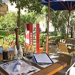 Ibis Styles Centre Confluence Hotel 3*