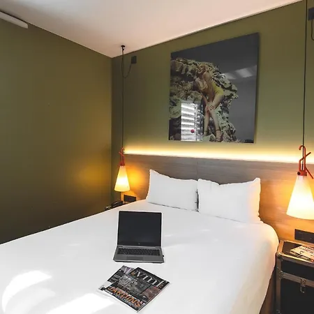 Ibis Styles Centre Confluence Hotel 3*