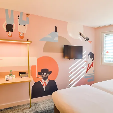 Ibis Styles Centre Confluence Hotel 3*
