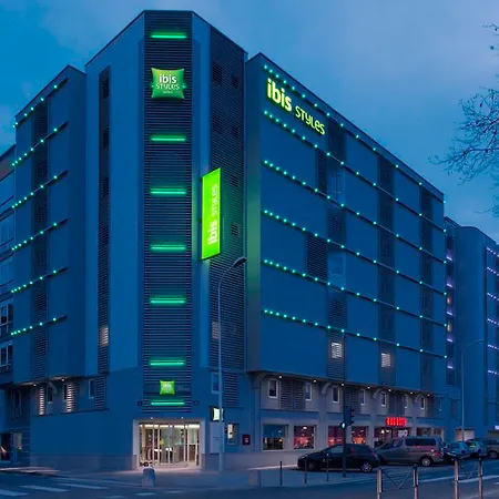 Ibis Styles Centre Confluence Hotel 3*