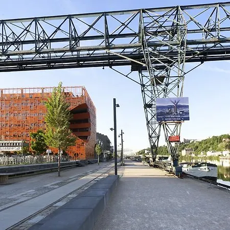 Hotel Ibis Styles Centre Confluence 3*