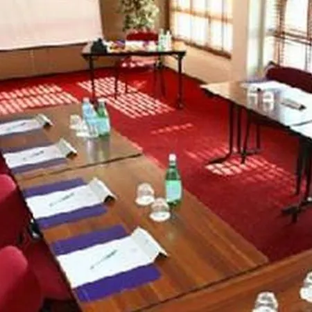 Ibis Styles Centre Confluence 3*