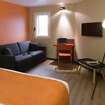 Ibis Styles Centre Confluence 3*