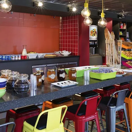 Ibis Styles Centre Confluence Otel
