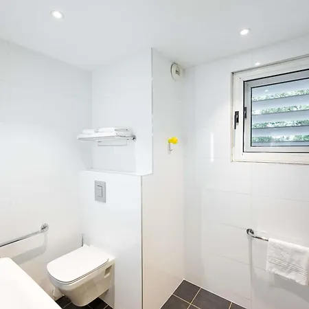 Ibis Styles Centre Confluence Hotel